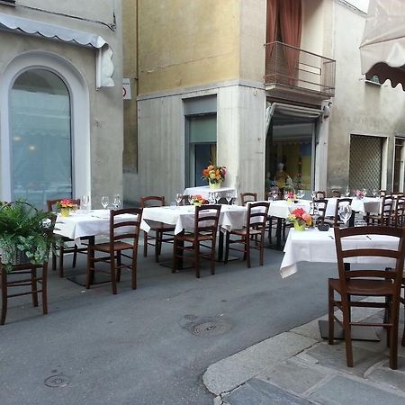 Locanda San Fiorenzo Fiorenzuola dʼArda Exteriör bild