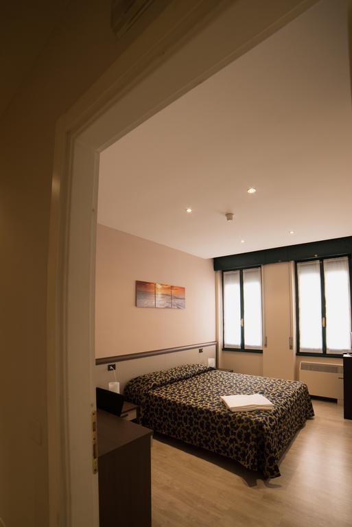Locanda San Fiorenzo Fiorenzuola dʼArda Exteriör bild