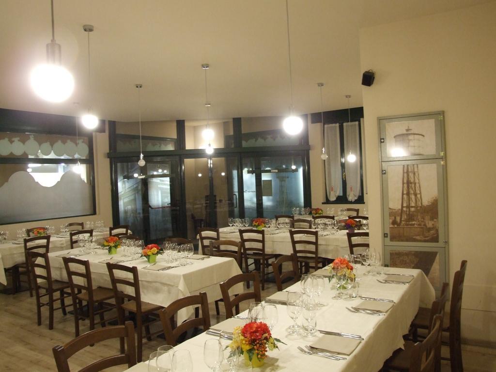 Locanda San Fiorenzo Fiorenzuola dʼArda Exteriör bild